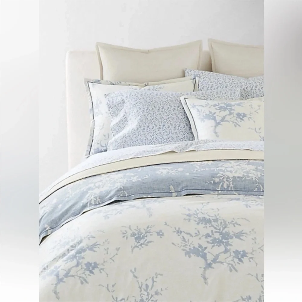 Ralph Lauren Reversible Cream/Blue Eva Duvet Cover 3-pc. Set